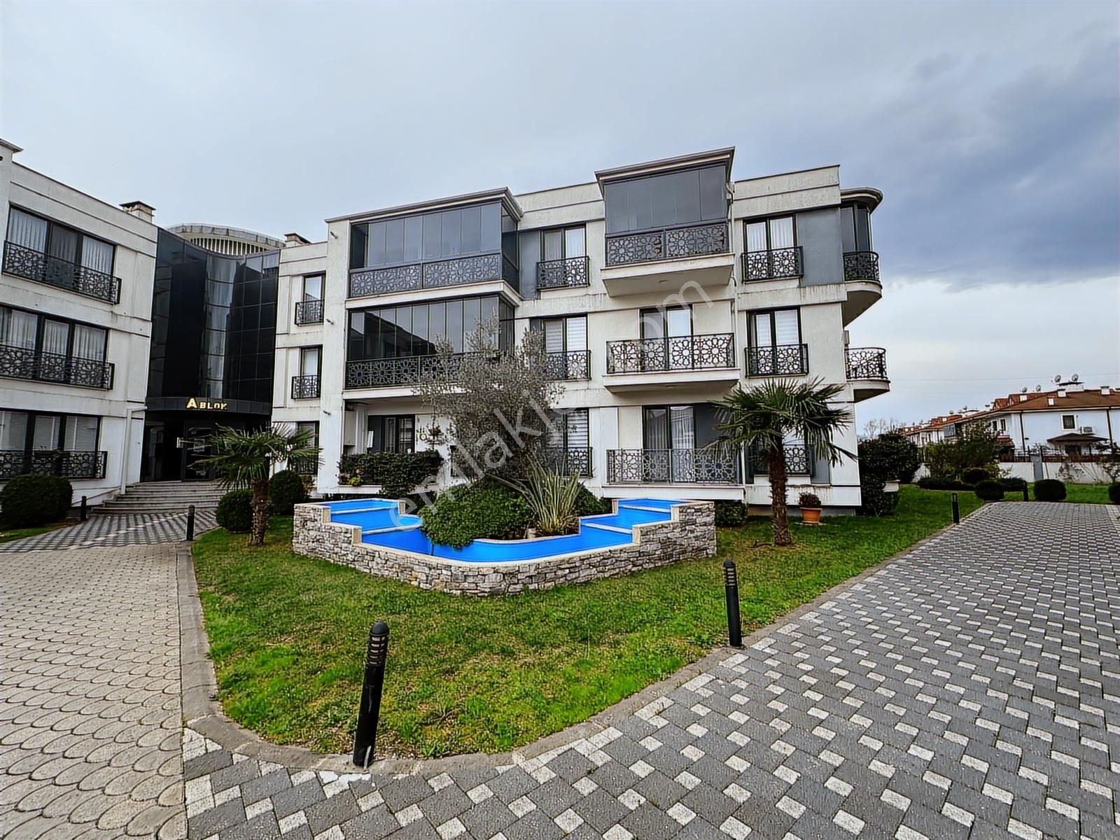 Remax Hür Ayfer Sever'den Satılık Daire Santaş Corner Sitesi - Görsel 23
