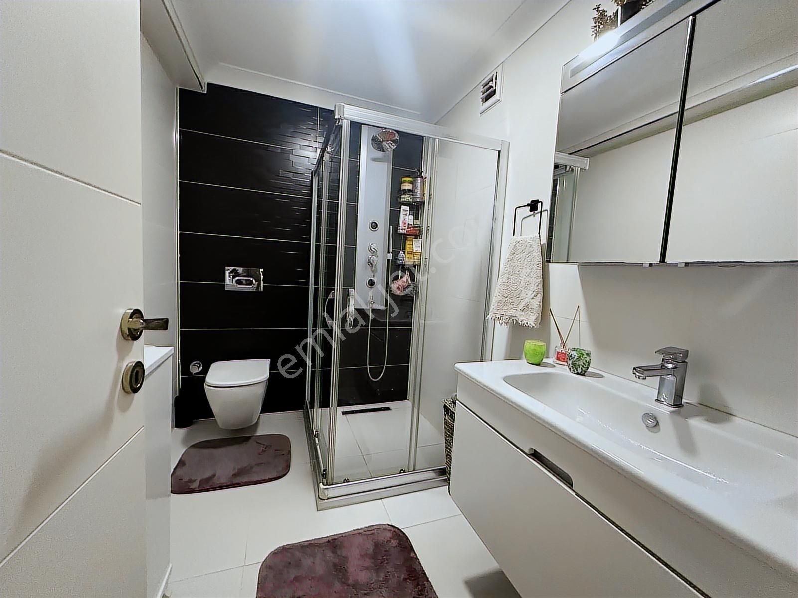 Remax Hür Ayfer Sever'den Satılık Daire Santaş Corner Sitesi - Görsel 7