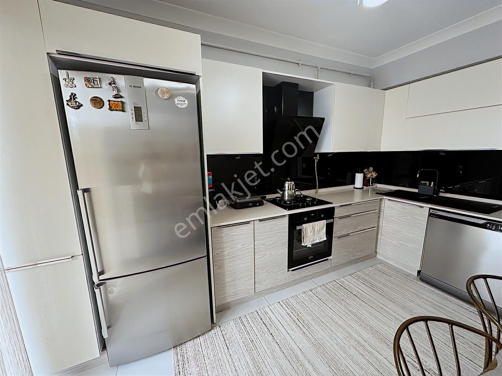 Remax Hür Ayfer Sever'den Satılık Daire Santaş Corner Sitesi - Görsel 12