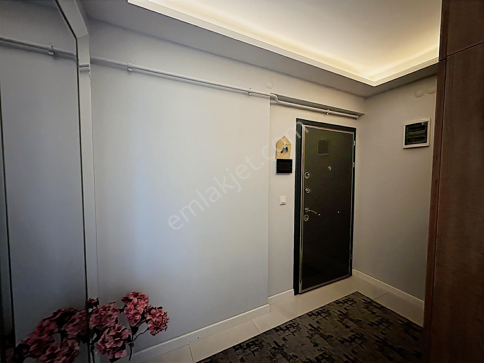 Remax Hür Ayfer Sever'den Satılık Daire Santaş Corner Sitesi - Görsel 14