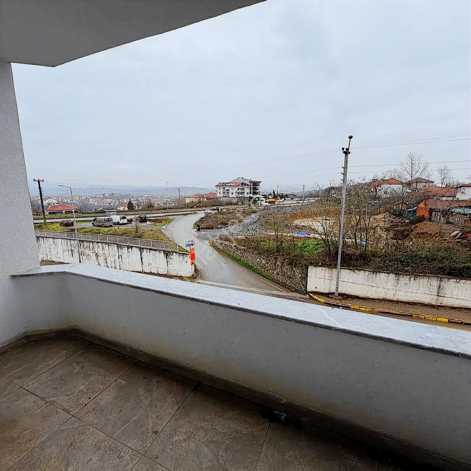 Remax Hür Emrah Tosun"dan Ferizlide Kiralık Daire - Görsel 3