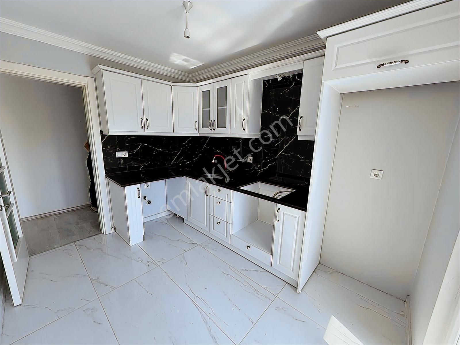 Ömer İnan Remax Hür 2+1 100m2 Kiralık Daire - Görsel 11