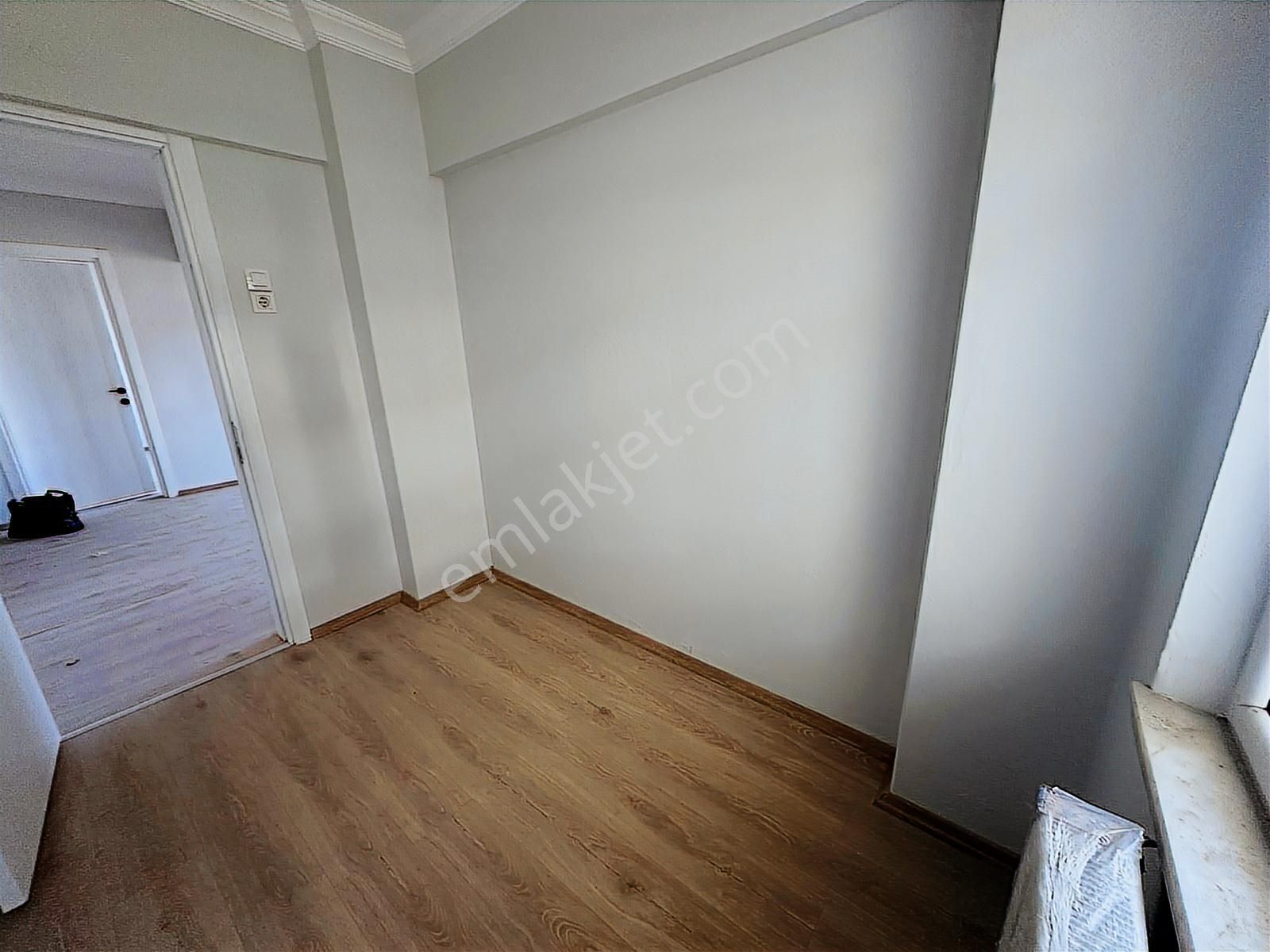 Kiralık Daire 4+1 Dsi Civarı İçi Yenilenmiş Cadde Üzerinde - Görsel 27