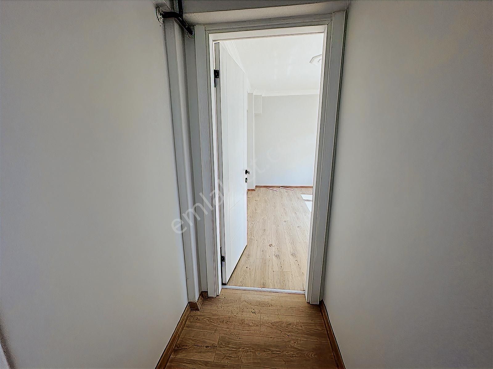 Kiralık Daire 4+1 Dsi Civarı İçi Yenilenmiş Cadde Üzerinde - Görsel 17