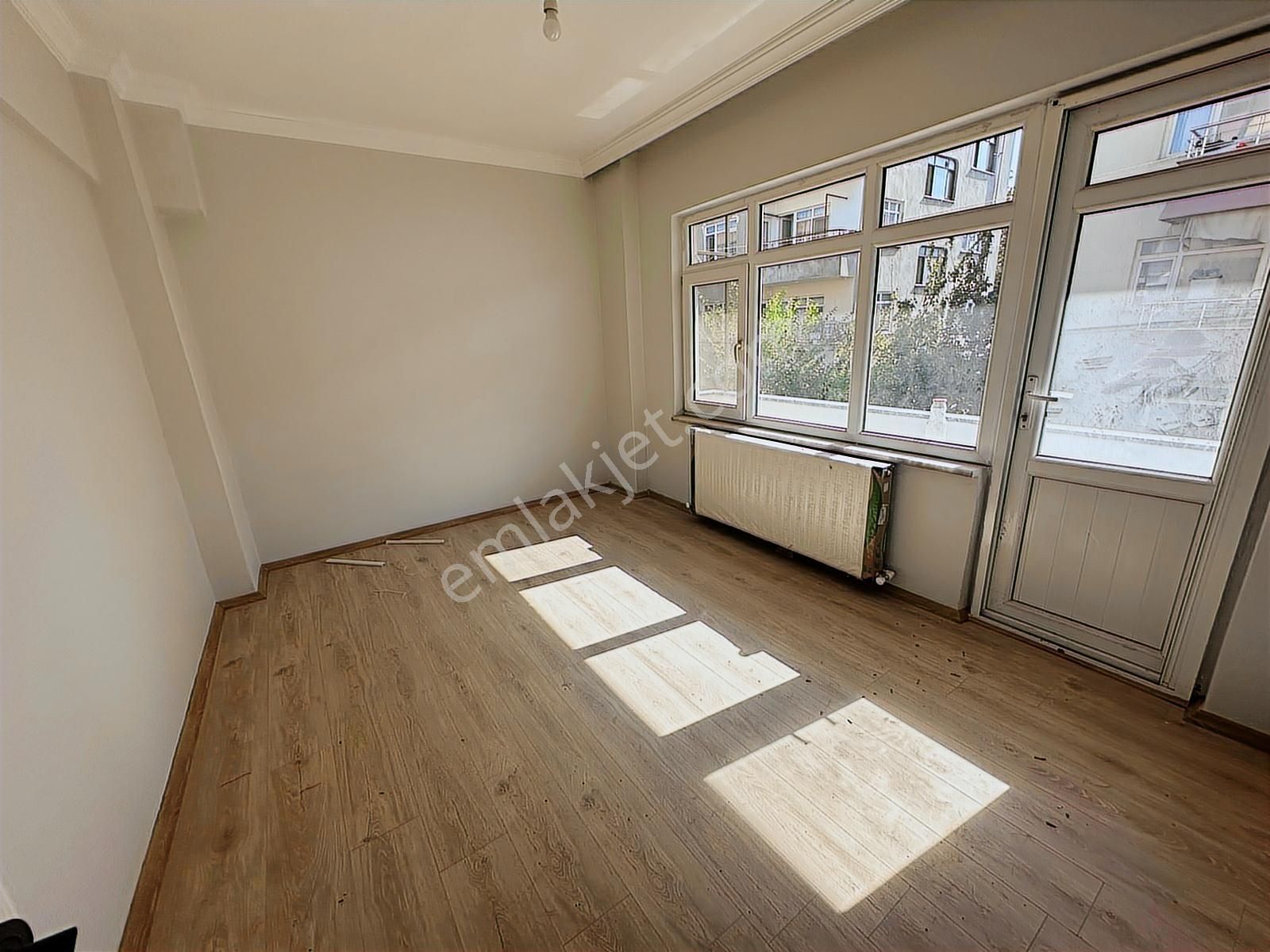 Kiralık Daire 4+1 Dsi Civarı İçi Yenilenmiş Cadde Üzerinde - Görsel 3