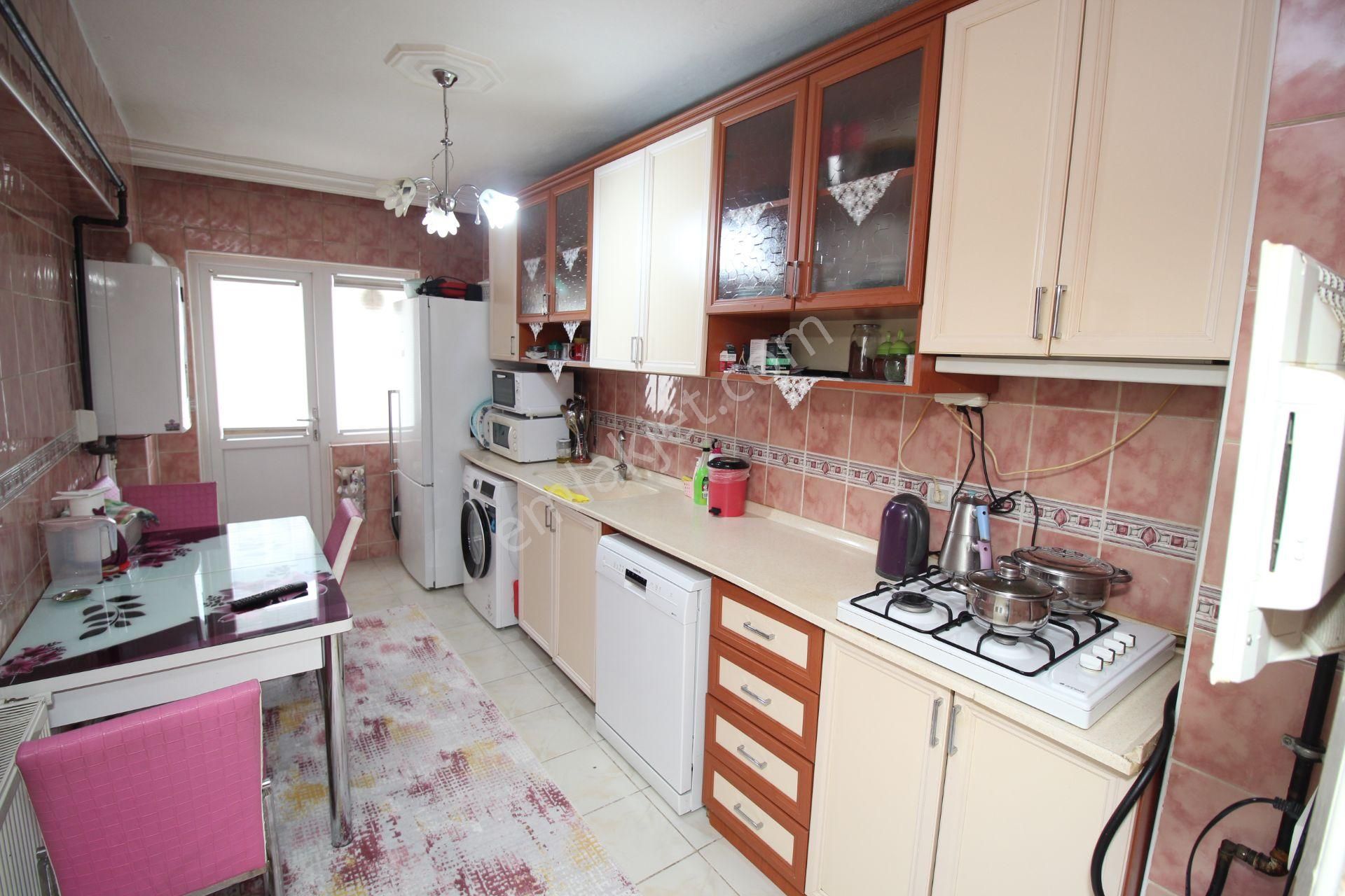 Emre Emlak'tan Atakent'te Ön Cephe Tertemiz 3+1 Satılık Daire - Görsel 6