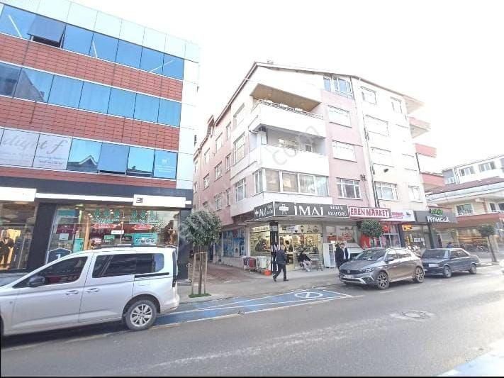 Çarşı Merkezde Çok Güzel Konumda Satılık 2+1 Mutfak Ayrı Daire