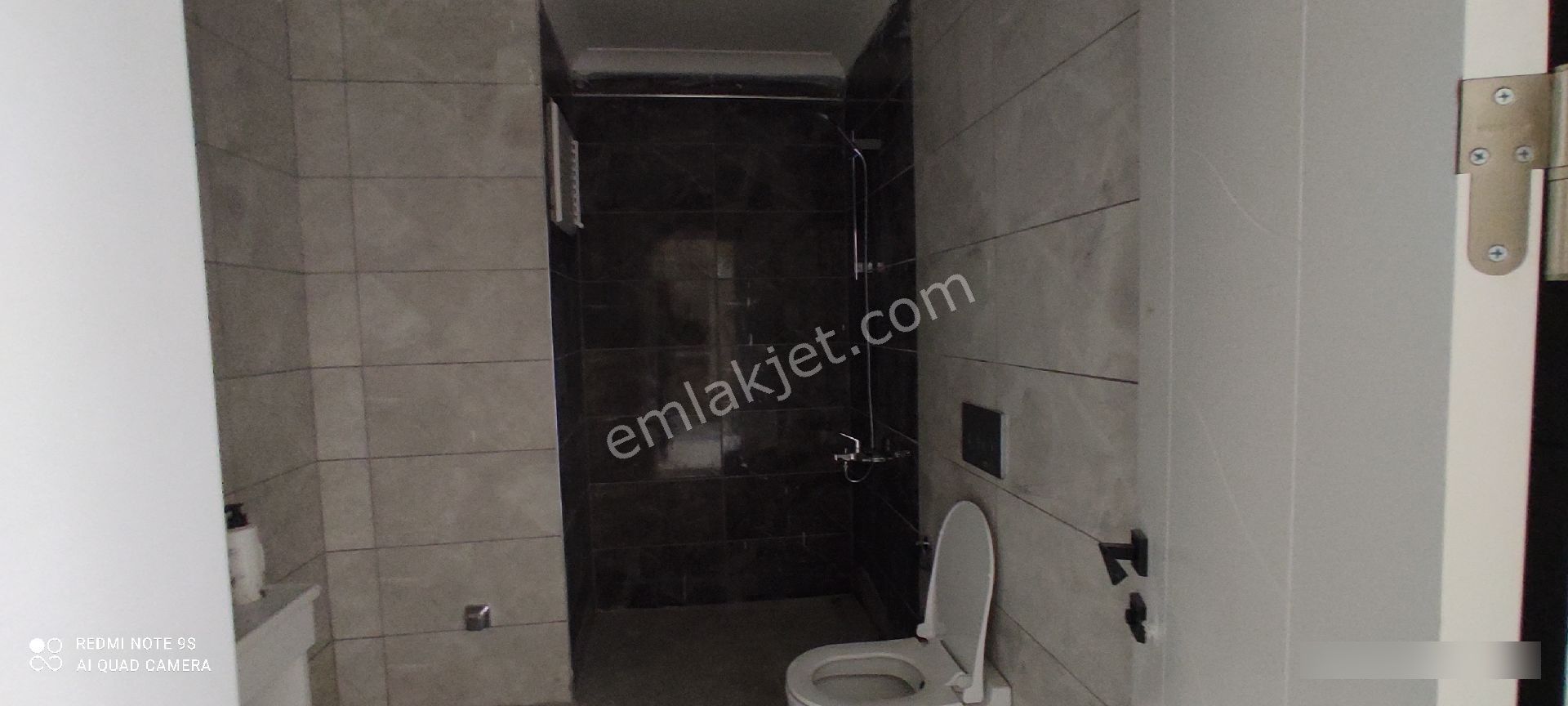 Golden Key Gayrimenkul'den Bostancı Mahallesinde Fırsat Satılık 1+1 Daire - Görsel 4