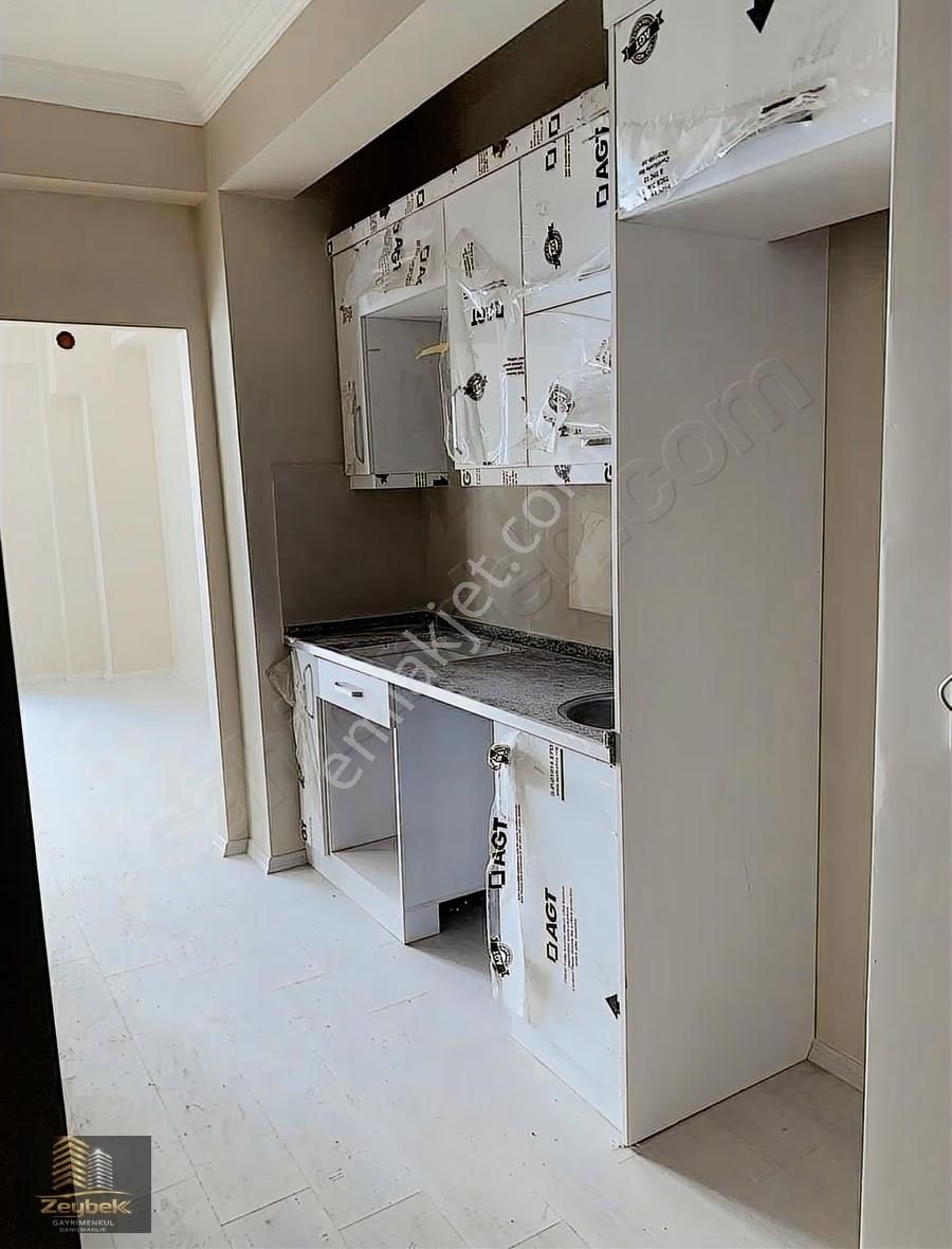 İzmir Menemen Seyrek Merkezde 1+1 Kiralık Daire - Görsel 7