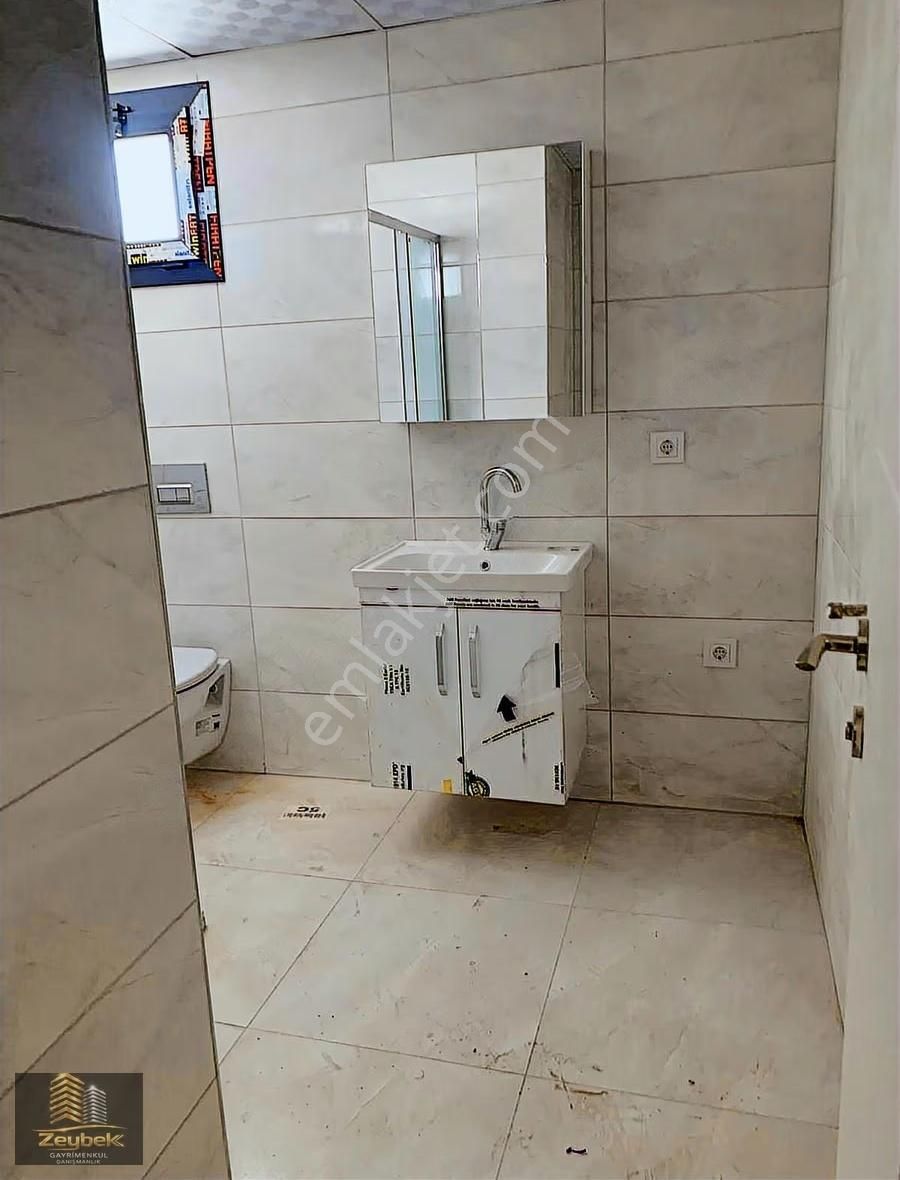 İzmir Menemen Seyrek Merkezde 1+1 Kiralık Daire - Görsel 17