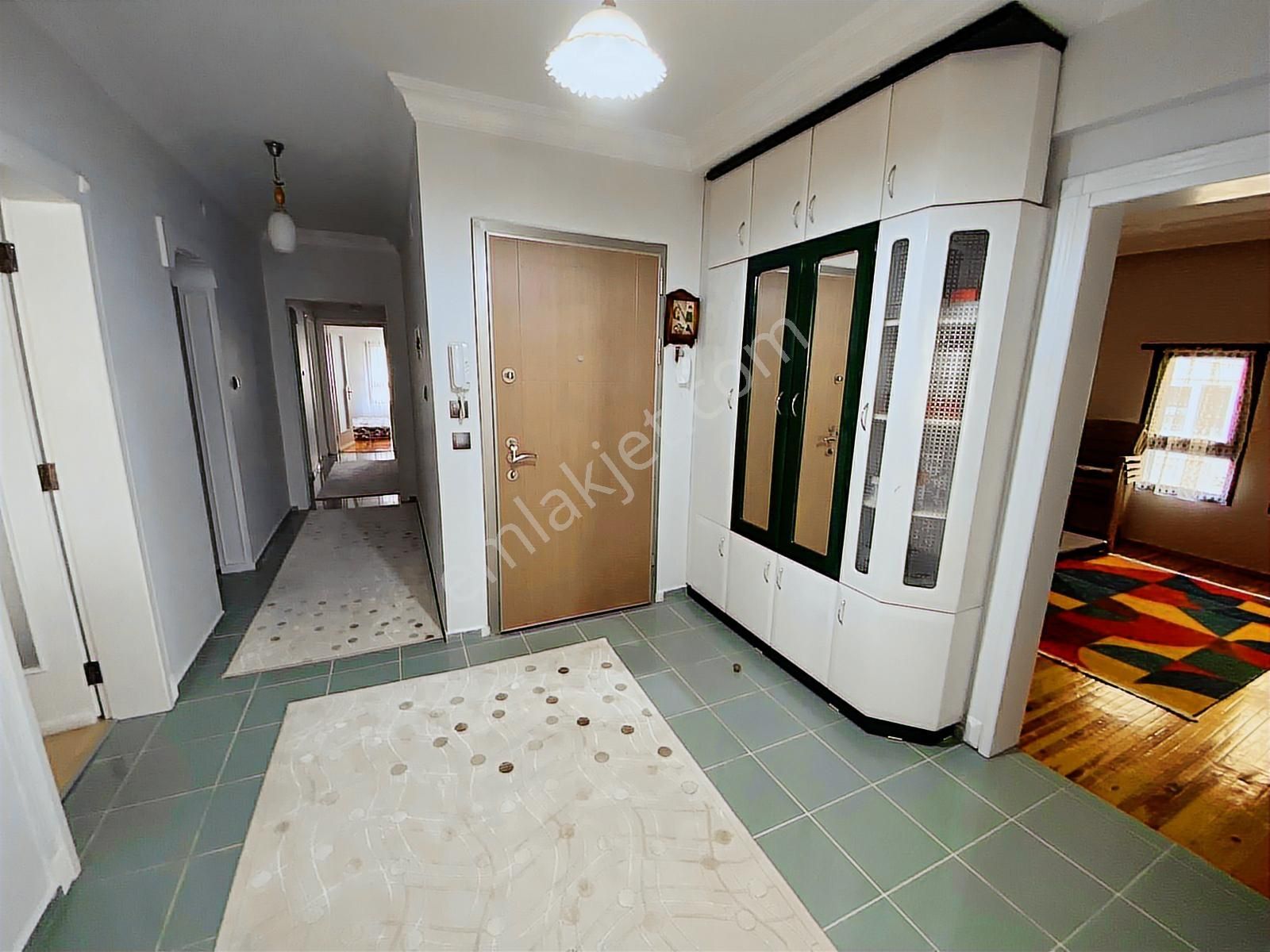 Arevtürk'den Kuşpınar'da Satılık 240 M2 4,5+1 Daire - Görsel 3