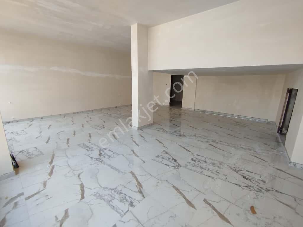 Aydınlıkevler Mah. İçi Yapılı Kiralık Dükkan/işyeri - Görsel 13