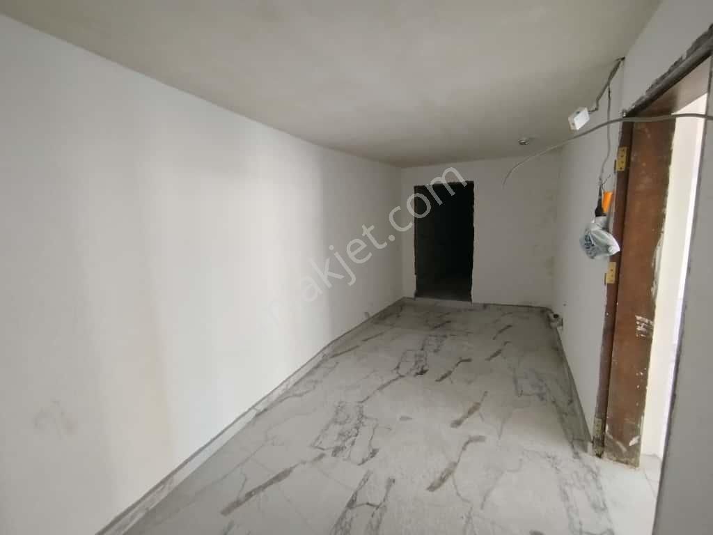 Aydınlıkevler Mah. İçi Yapılı Kiralık Dükkan/işyeri - Görsel 9