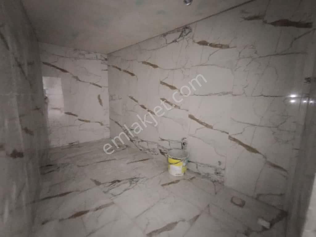 Aydınlıkevler Mah. İçi Yapılı Kiralık Dükkan/işyeri - Görsel 8