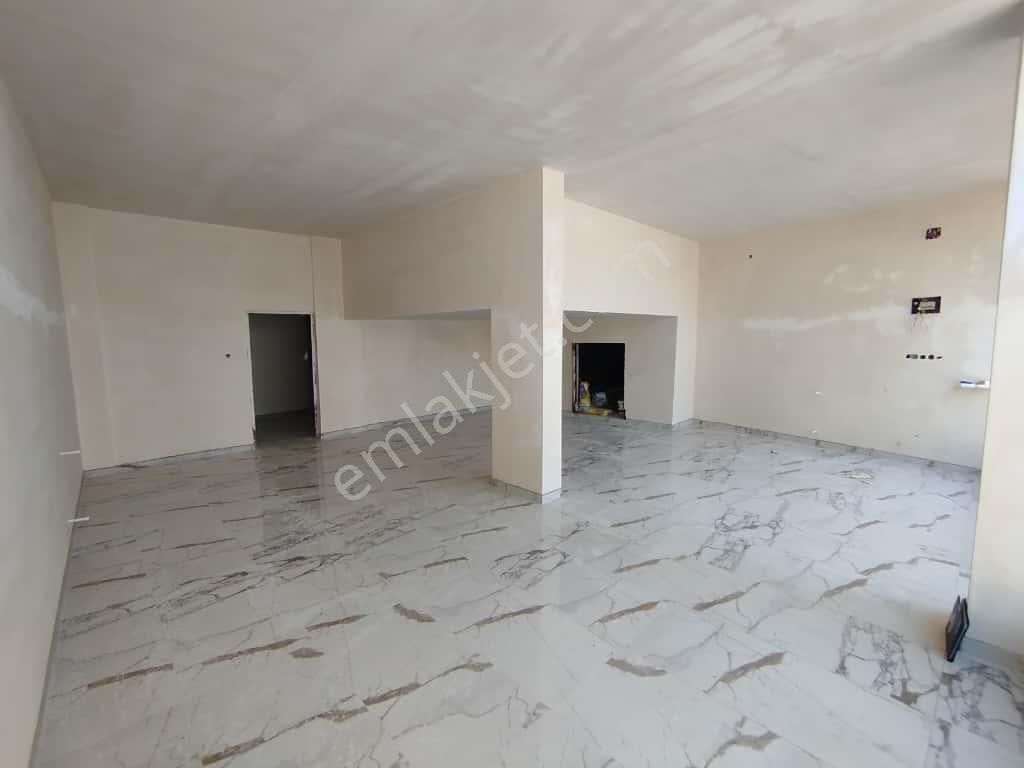 Aydınlıkevler Mah. İçi Yapılı Kiralık Dükkan/işyeri - Görsel 12