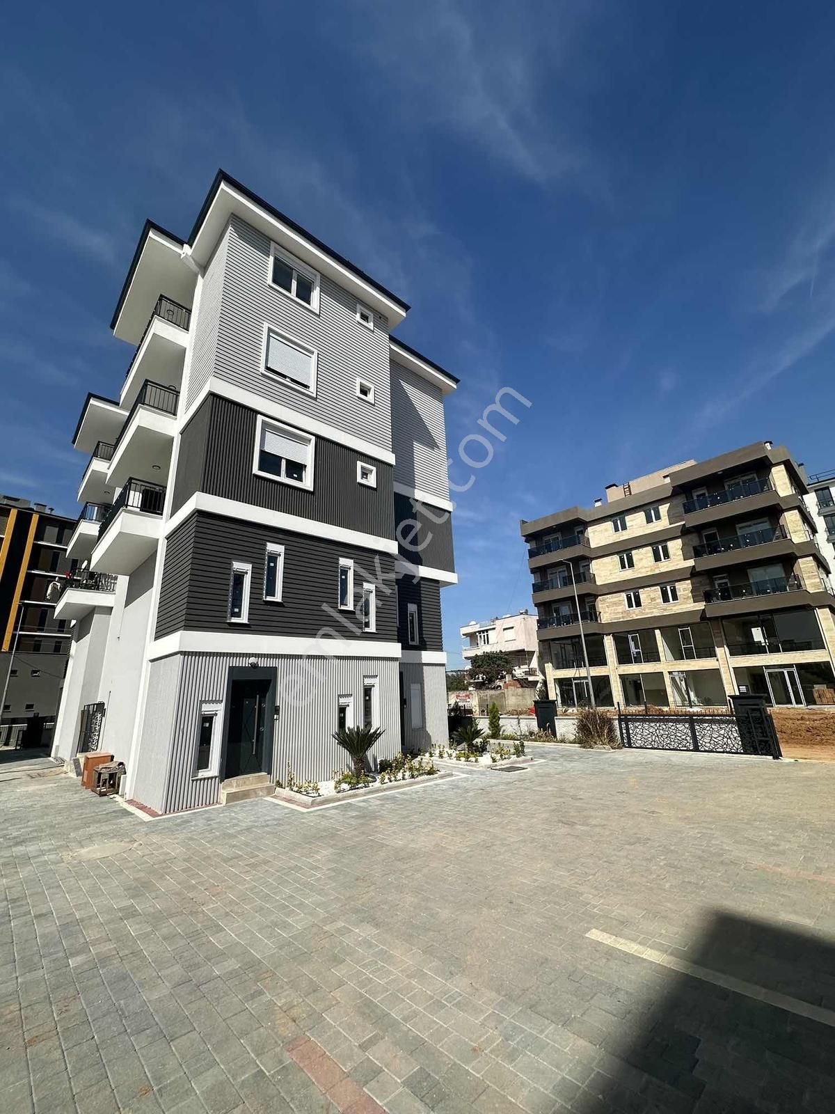 Antalya Altınova'da Havaalanına Yakın Katta 1 + 1 Daire - Görsel 10