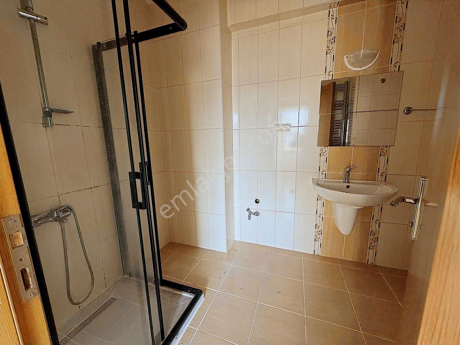 Kurtköy Merkeze Yürüme Mesafesinde Site İçerisinde 80 M2 2+1 - Görsel 24