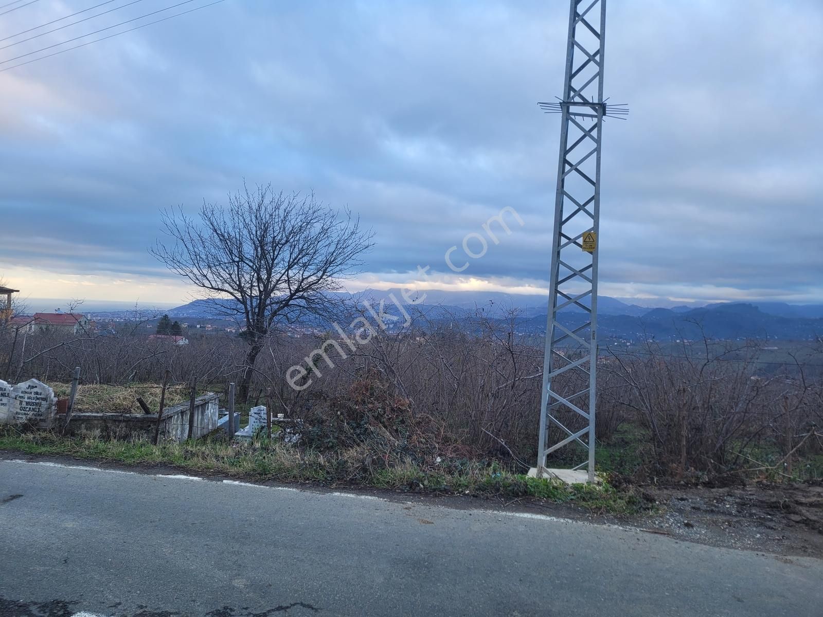 Burhanettin Mahallesi En Güzel Köşe Parsel 2 Yol Cepheli - Görsel 2