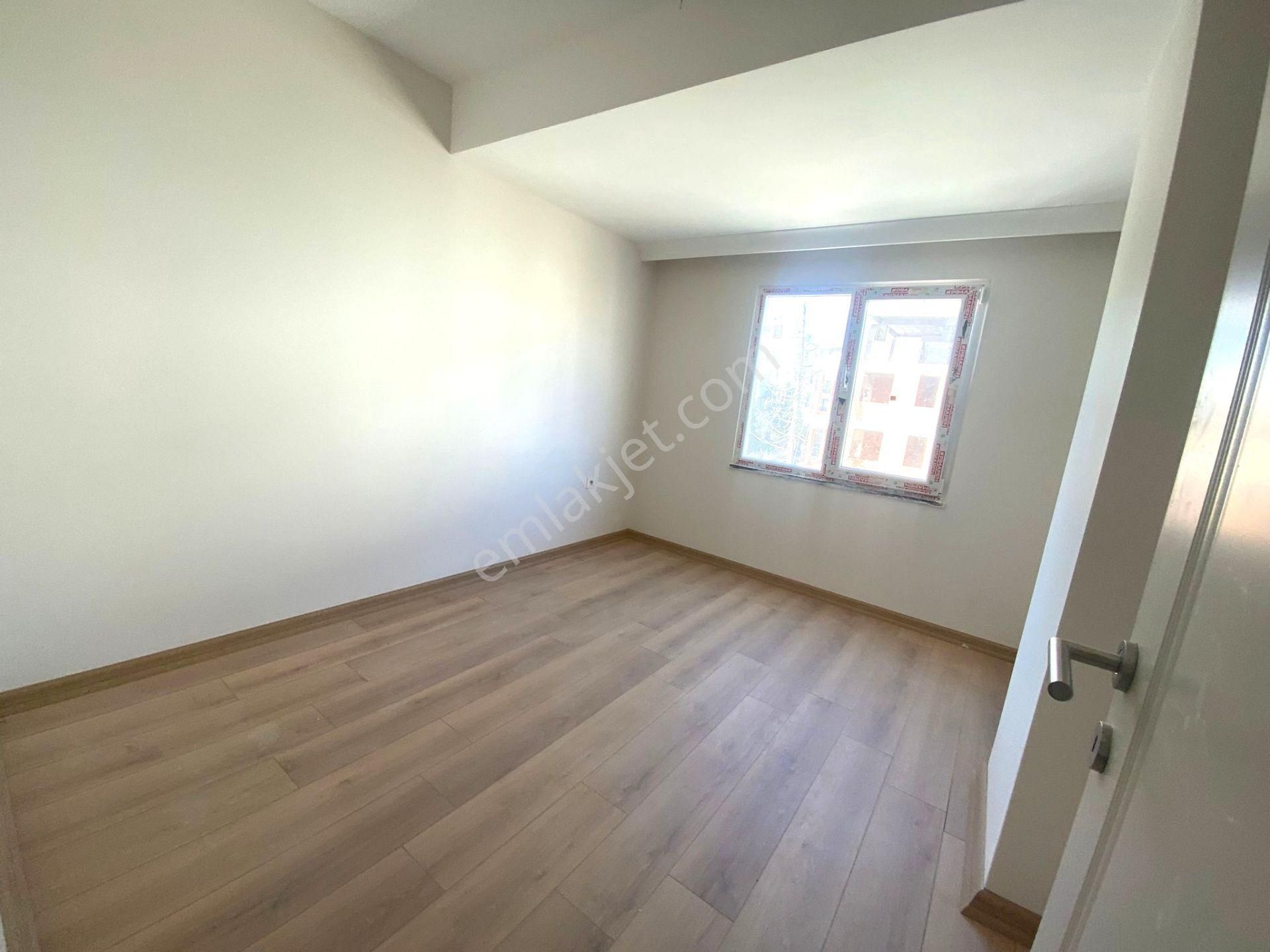 İbar'dan Küçükyalı Metroya 3 Dk Yürüme Mesafesinde Ön Cephe - Görsel 11