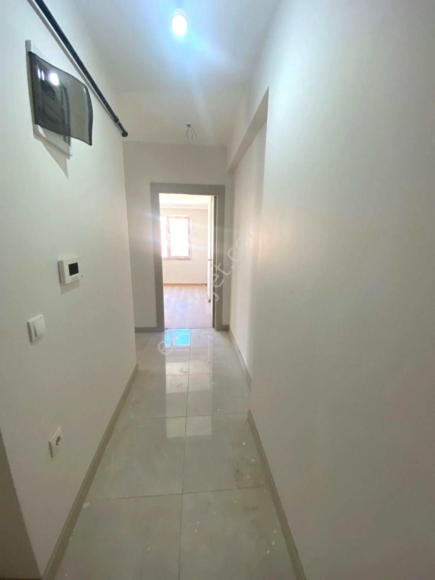 İbar'dan Küçükyalı Metroya 3 Dk Yürüme Mesafesinde Ön Cephe - Görsel 16