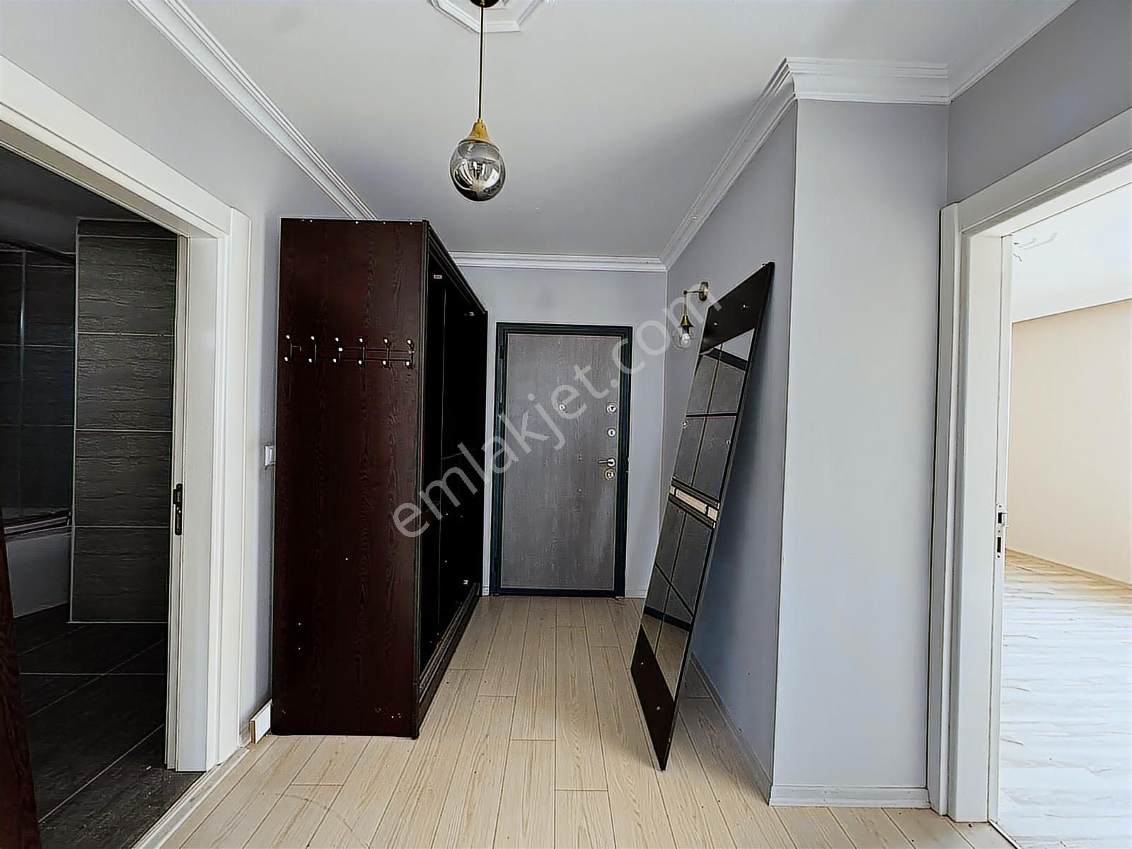 Armutlu'da Deniz Manzaralı Dubleks Daire | İki Ayrı Girişli - Görsel 11