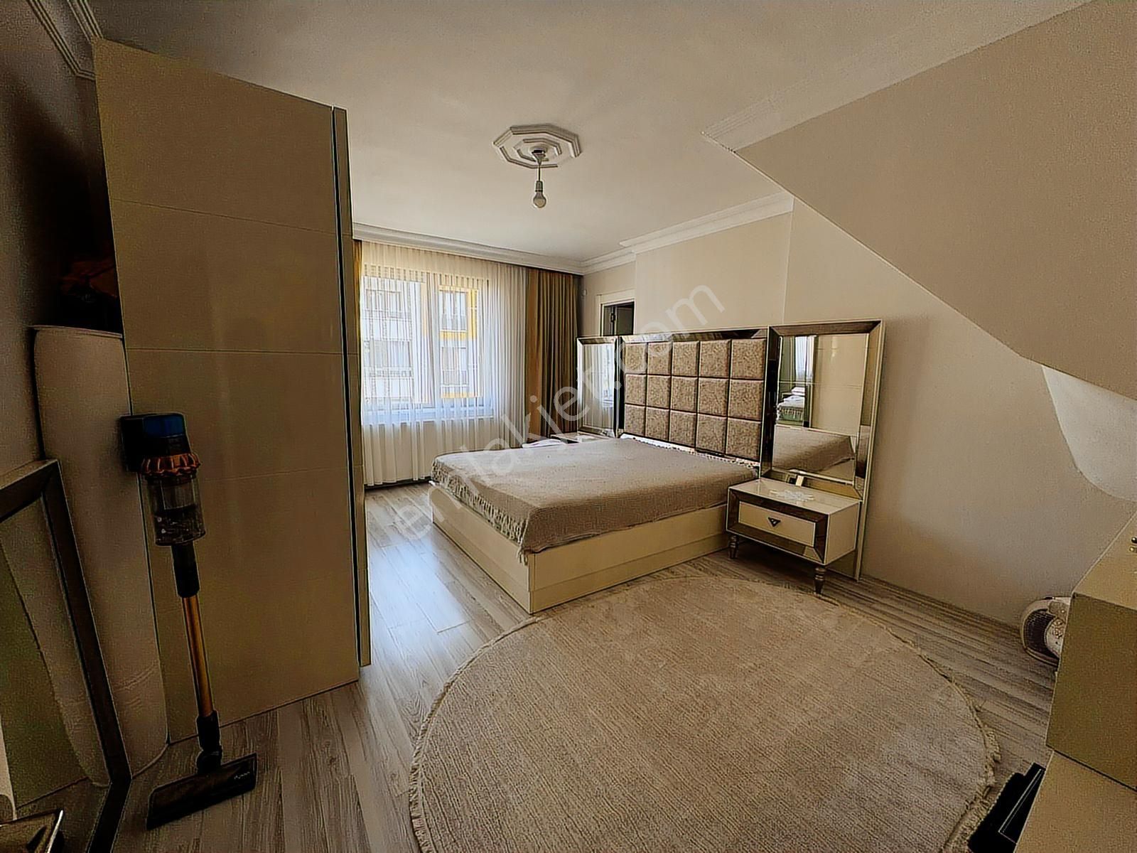 Armutlu'da Deniz Manzaralı Dubleks Daire | İki Ayrı Girişli - Görsel 2