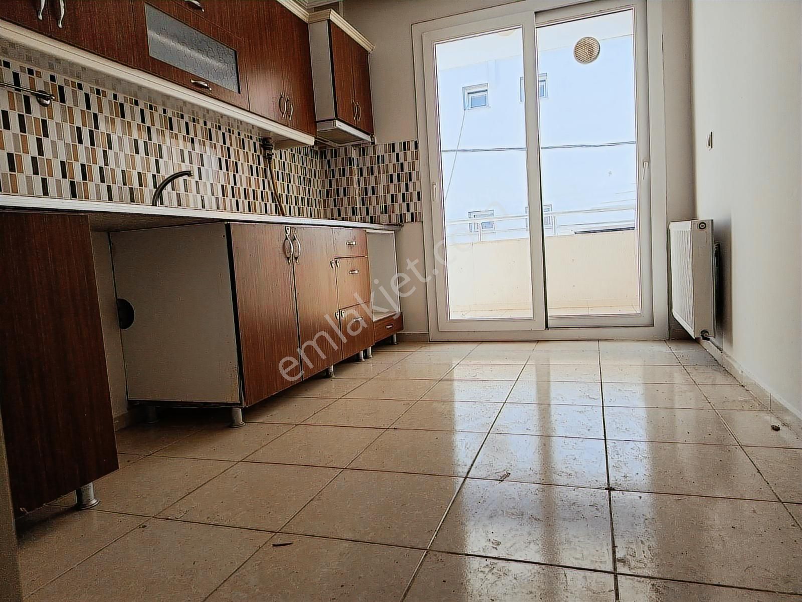Buket Emlaktan Kiralık 2+1 Daire Ara Kat Doğalgazlı Klimalı - Görsel 13