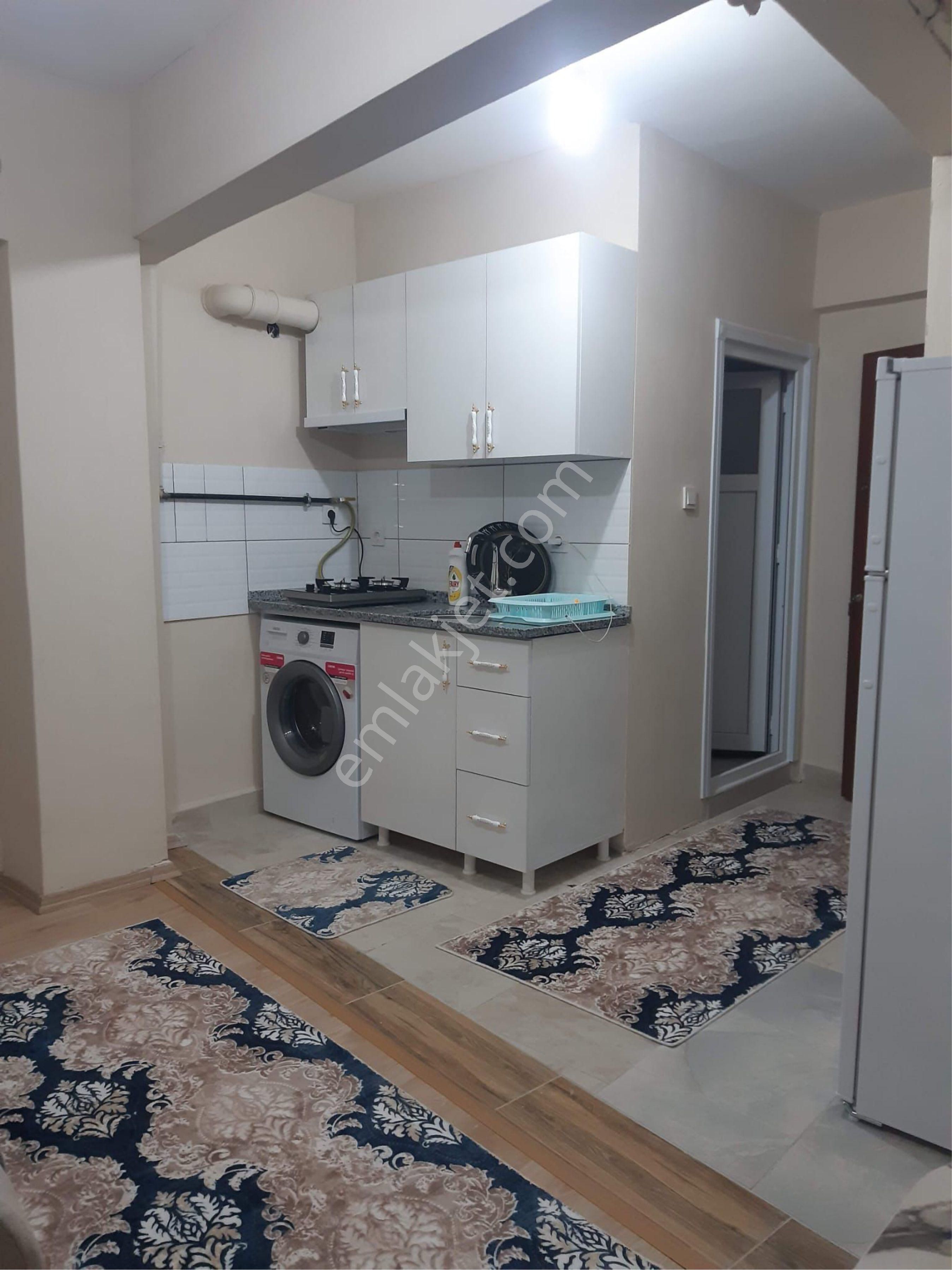 Aydın İnş.esentepe Mah 1+1 70m2 2.kat Eşyalı Bekara Öğrenciye Uygun - Görsel 3