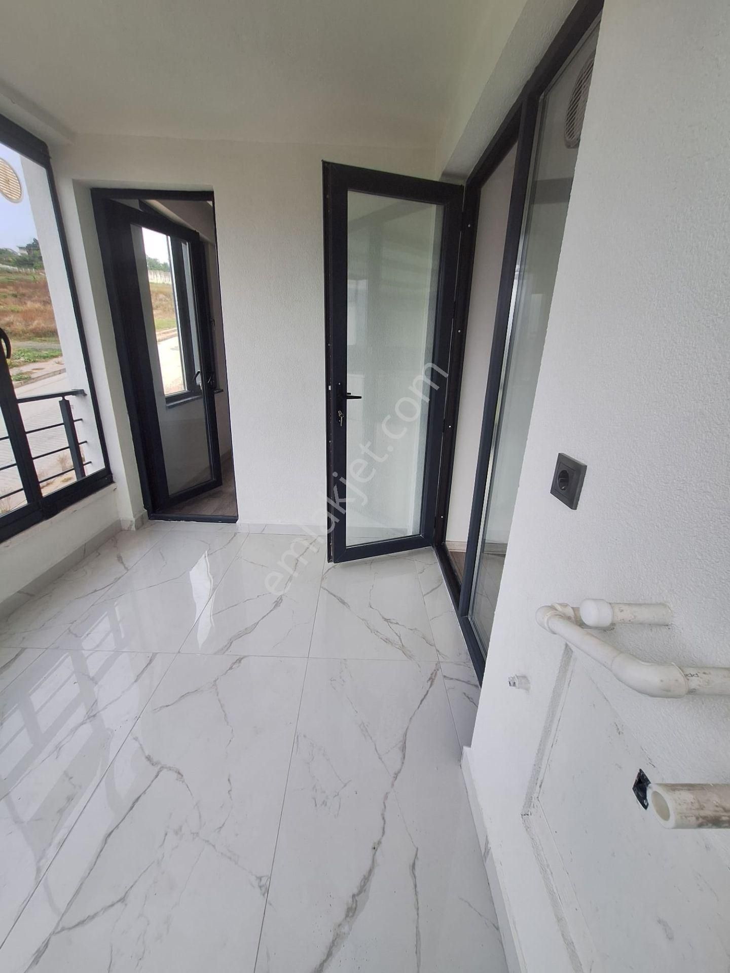 Büyükkolpınar’da Kaçırılmayacak Fırsat! Sıfır Giyinme Odalı 1+1 Lüks Daire | Doğa Manzaralı - Görsel 2