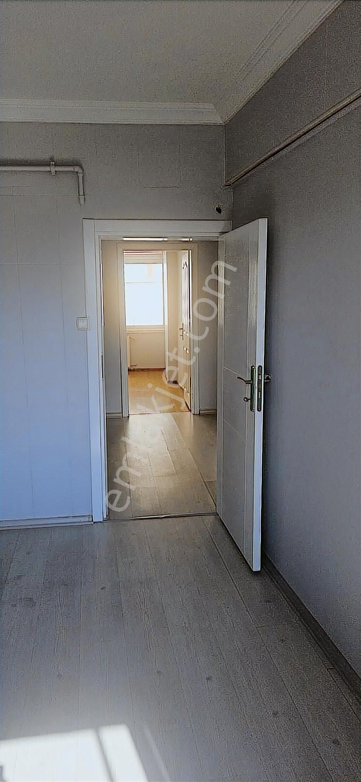 Remax Anka'dan Sultangazi Zübeyde Hanım Mah'de 2+1 Kiralık Daire - Görsel 8