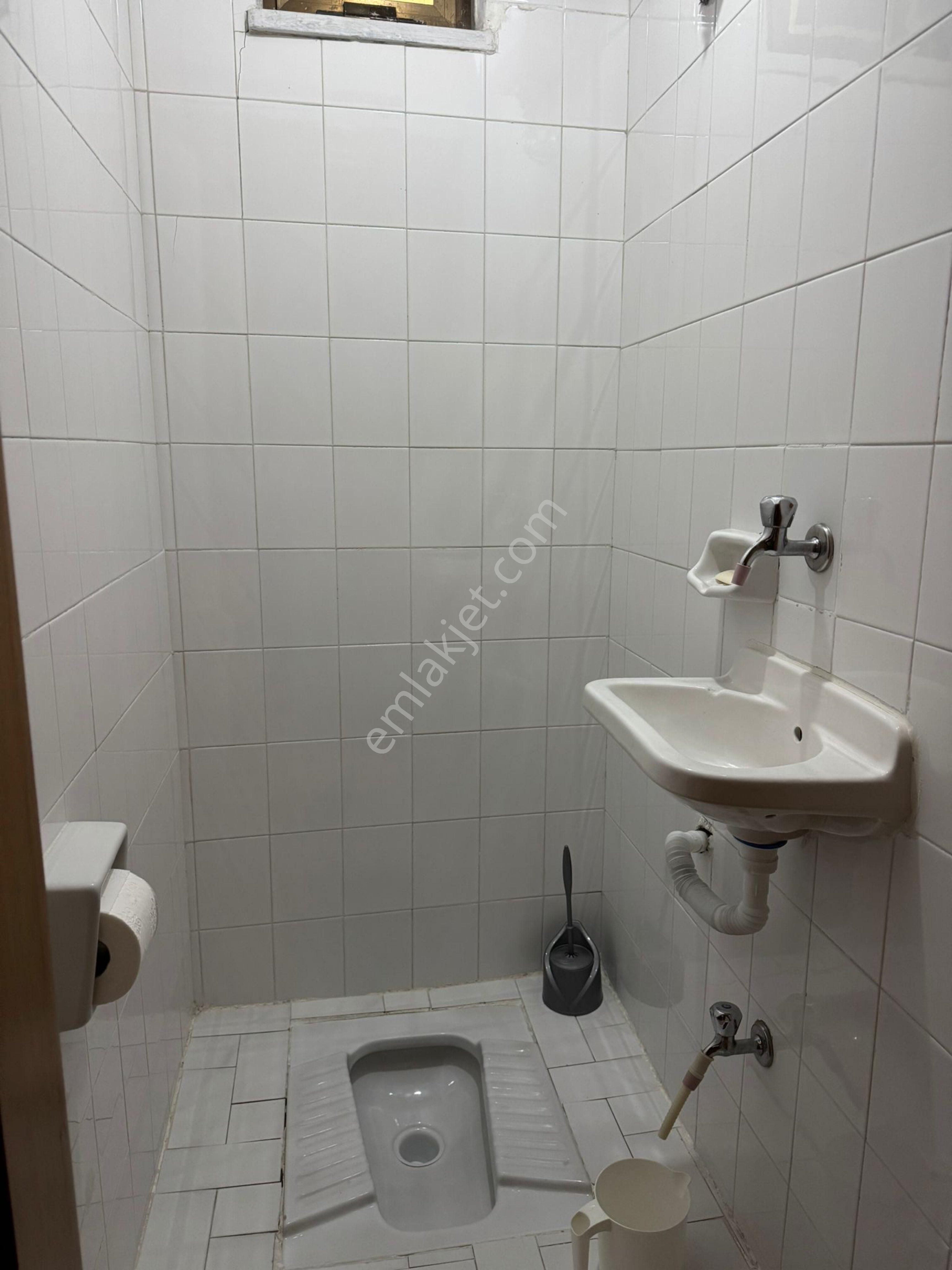 Uğurmumcu Mah 3+1 130 M2 2. Kat Memura Temiz Kiralık Daire - Görsel 7