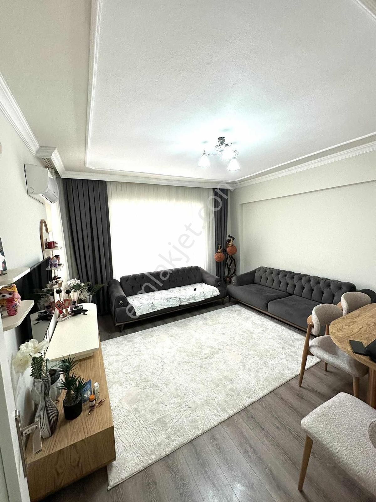 Antalya Işıklar Caddesi'ne Denize Yürüme Mesafesinde 3 + 1 Katta - Görsel 13