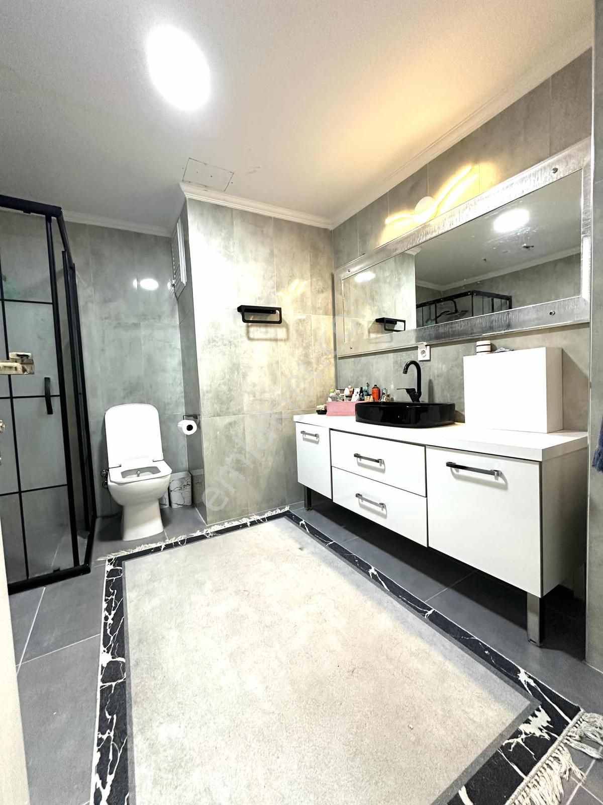 Antalya Işıklar Caddesi'ne Denize Yürüme Mesafesinde 3 + 1 Katta - Görsel 24