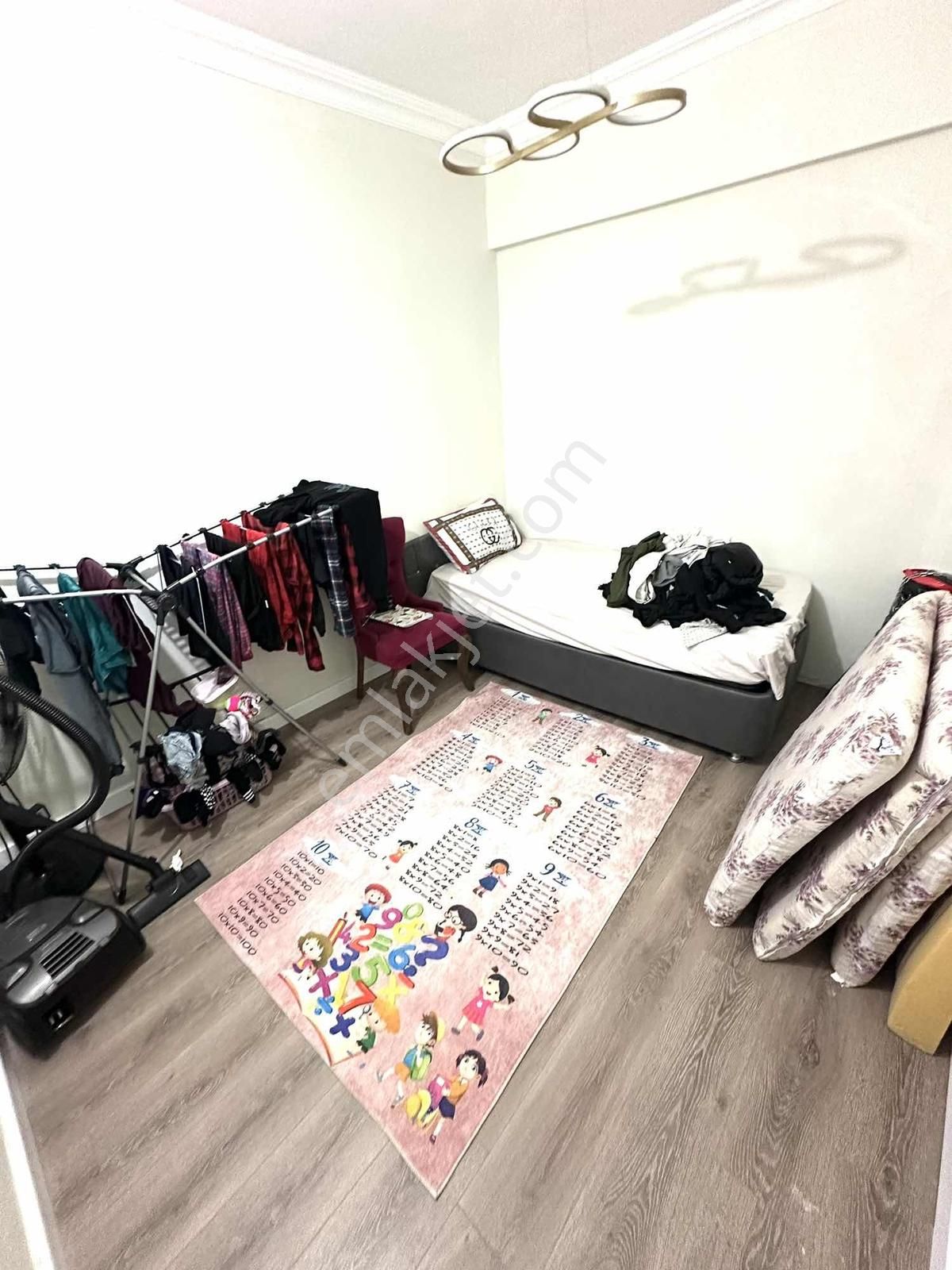 Antalya Işıklar Caddesi'ne Denize Yürüme Mesafesinde 3 + 1 Katta - Görsel 26