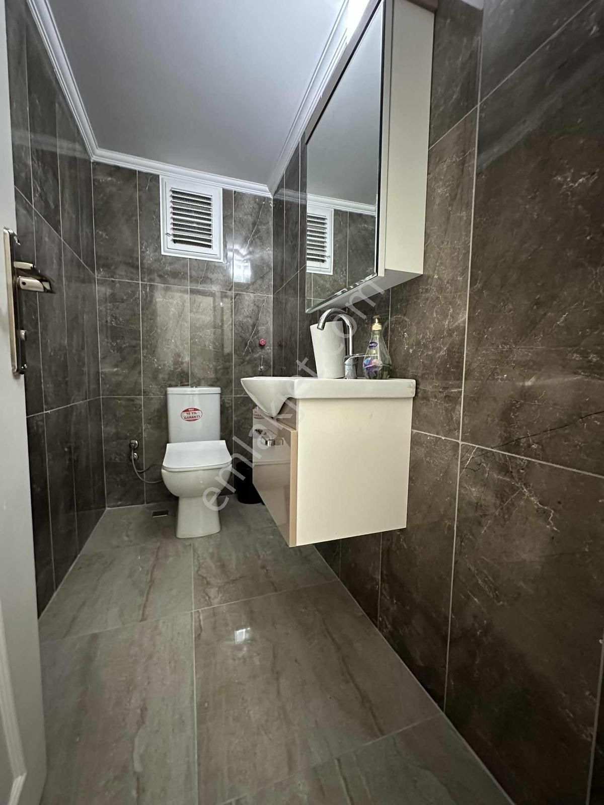 Antalya Işıklar Caddesi'ne Denize Yürüme Mesafesinde 3 + 1 Katta - Görsel 32