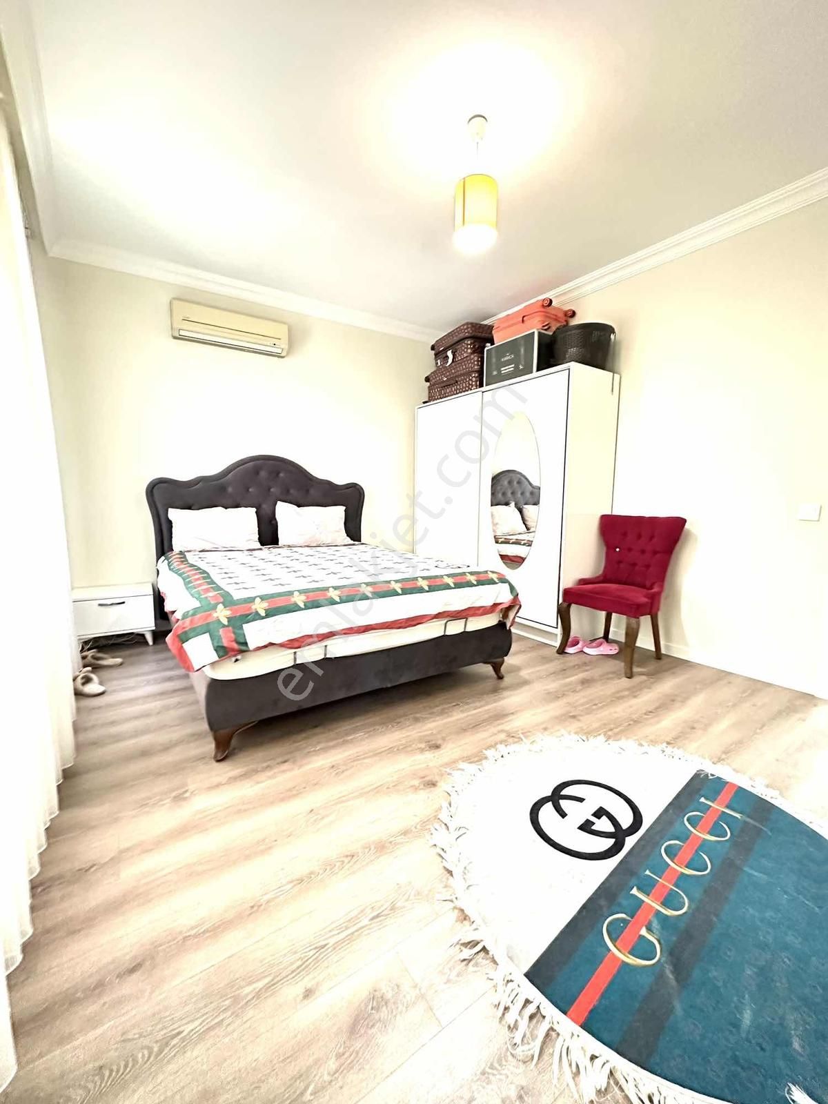 Antalya Işıklar Caddesi'ne Denize Yürüme Mesafesinde 3 + 1 Katta - Görsel 5