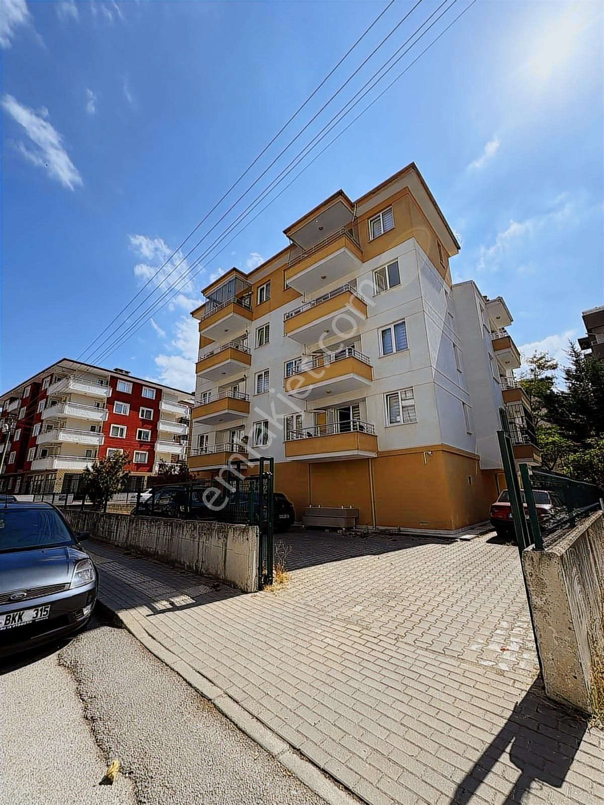 Görüklede Merkezi Konumda Eşyalı 2+1 Satılık Fırsat Daire - Görsel 19