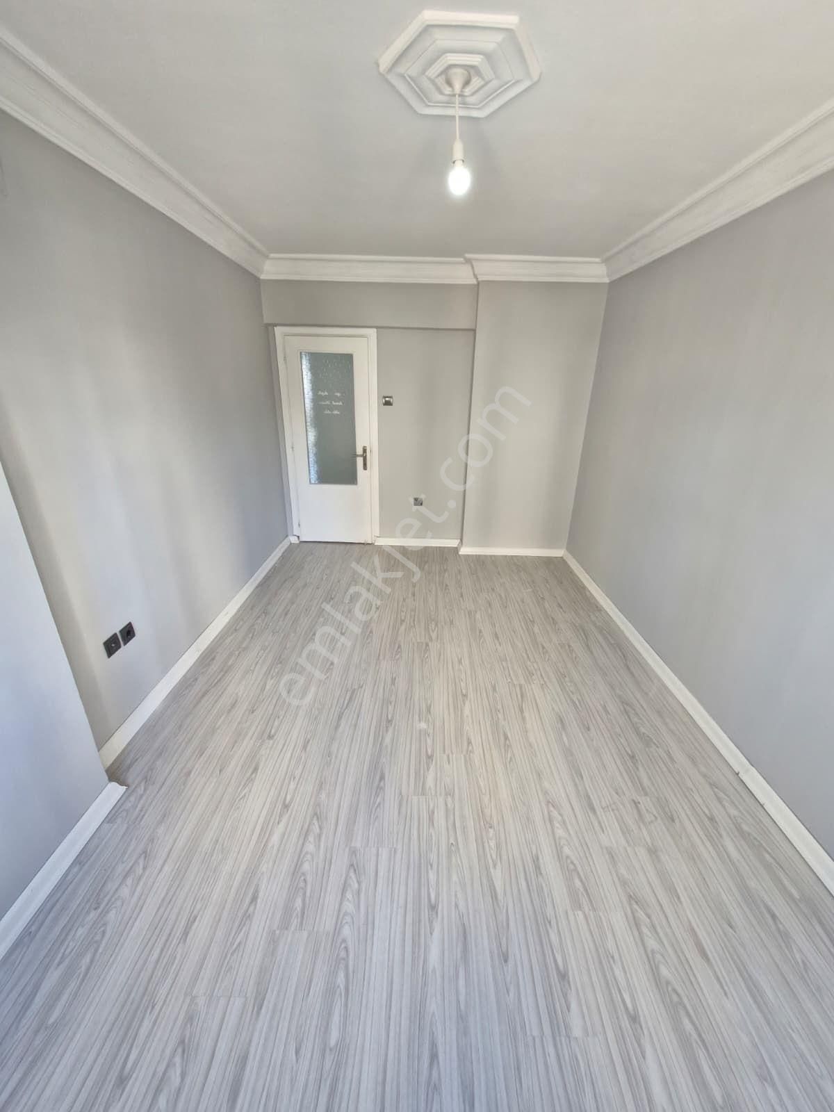 Çukurova Belediye Evlerinde Satılık 3+1 K.mutfak Daire - Görsel 9