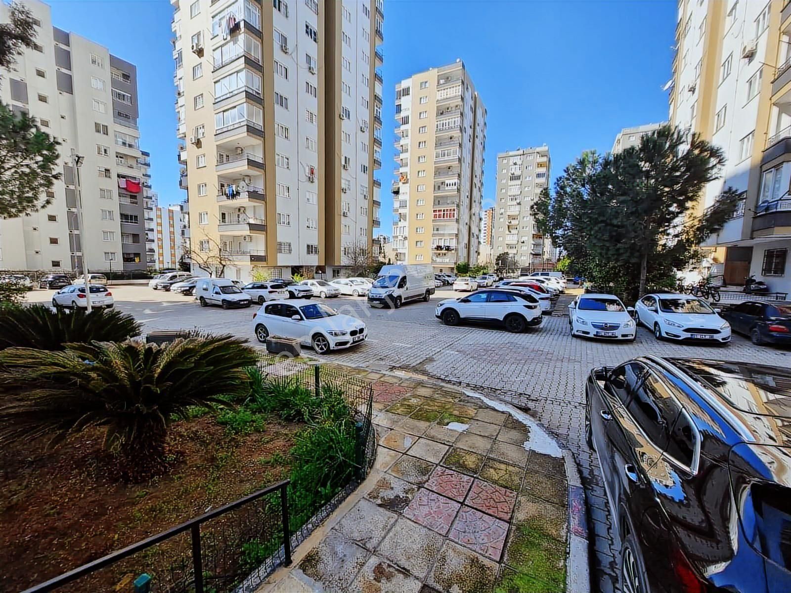 Çukurova Belediye Evlerinde Satılık 3+1 K.mutfak Daire - Görsel 2