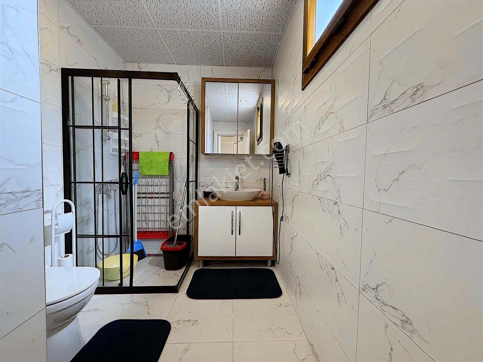 Kuşadası Davutlar'da Satılık Köşe Başı Eşyalı Villa - Görsel 8