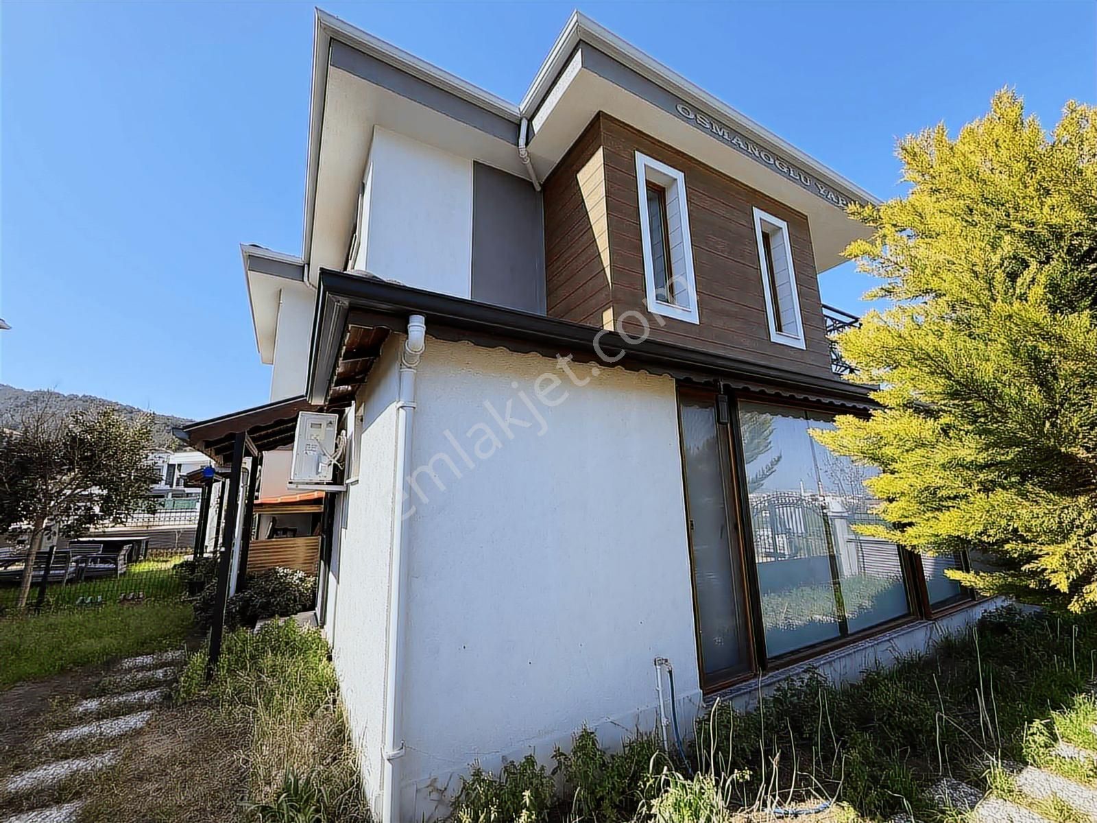 Kuşadası Davutlar'da Satılık Köşe Başı Eşyalı Villa - Görsel 35