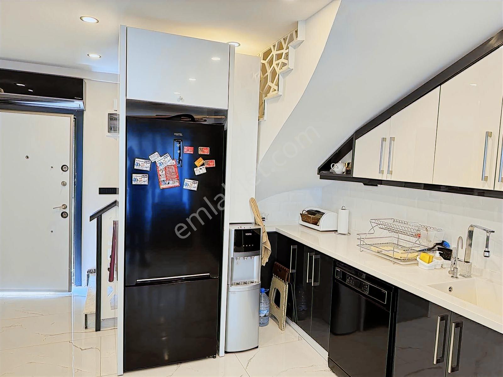 Kuşadası Davutlar'da Satılık Köşe Başı Eşyalı Villa - Görsel 5