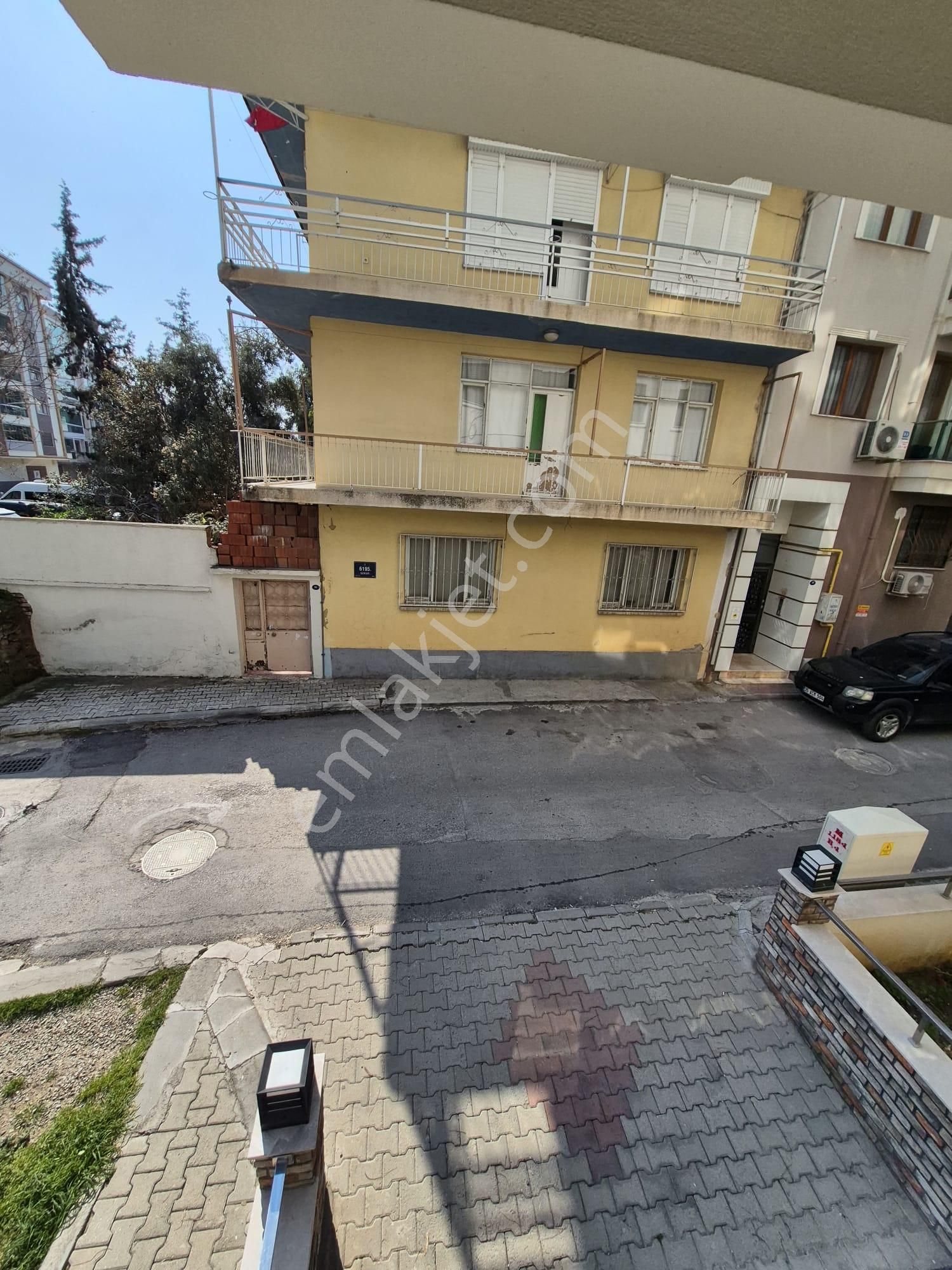 Binax Bakırçay Gayrimenkul Önü Açık Köşe 2 Yıllık 2+1 Daire - Görsel 4