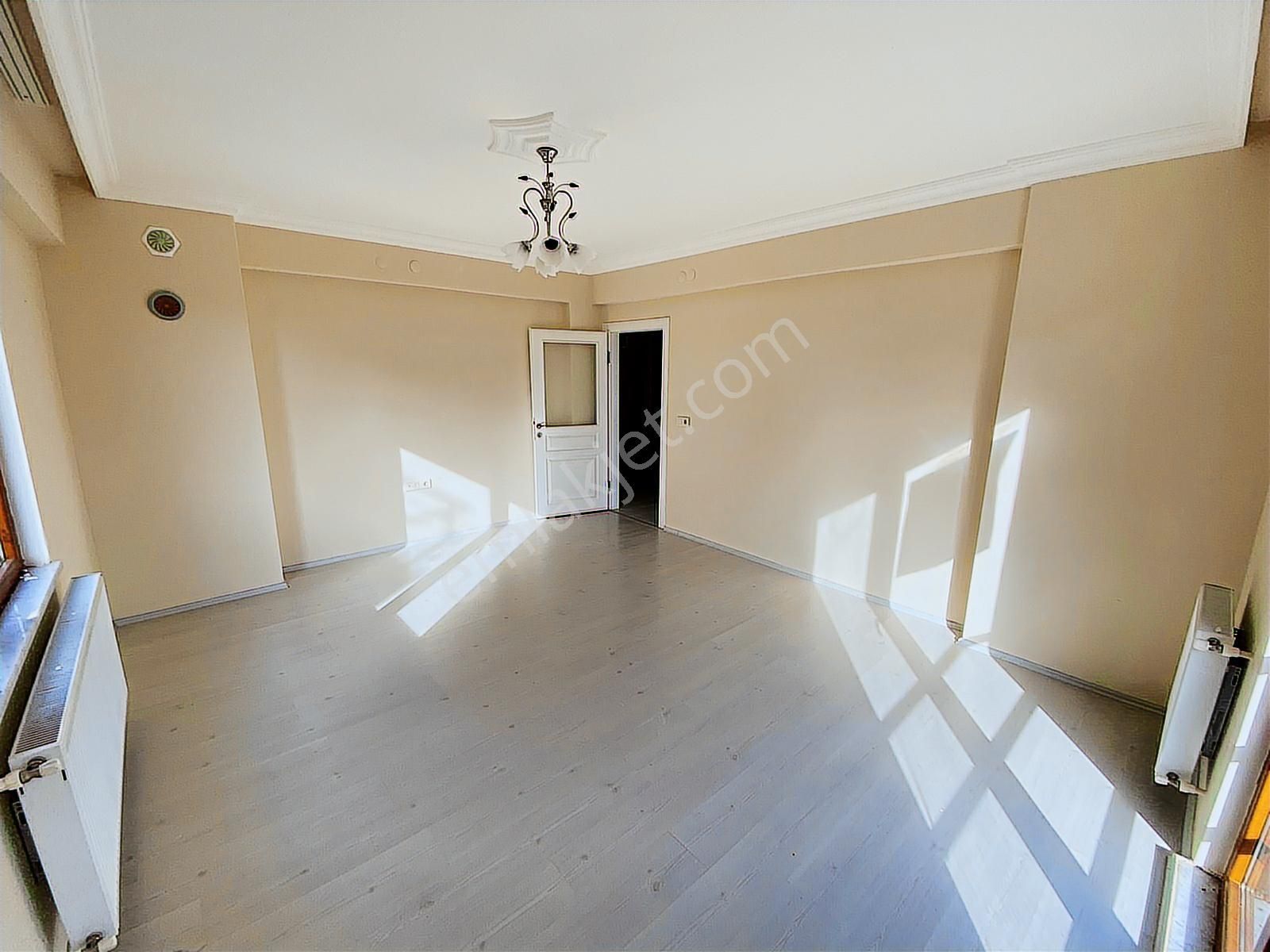 Panoramik Şehir Manzaralı, Site İçerisinde, 2+1 Arakat Daire - Görsel 24