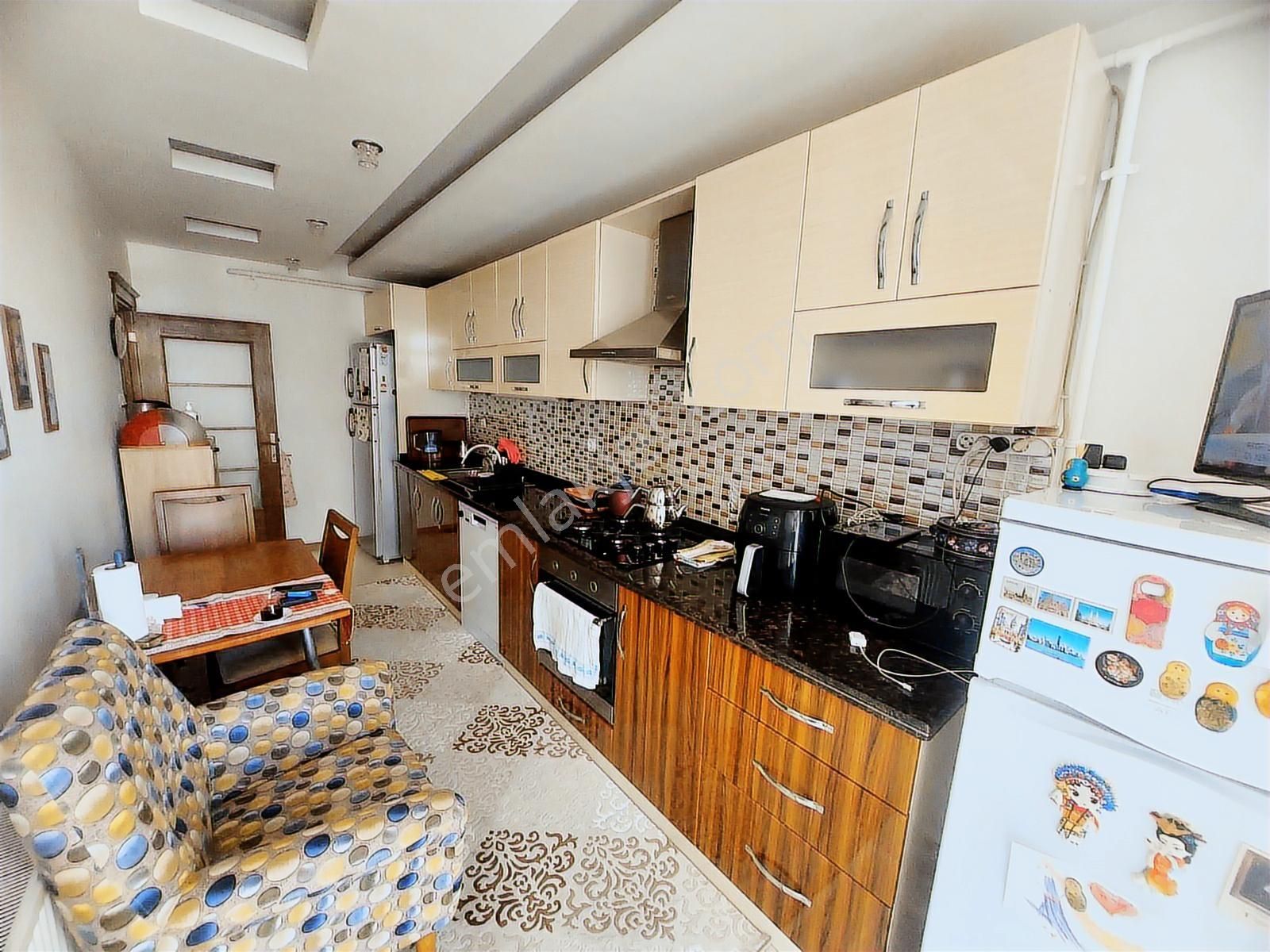 K.evrende Bulvar Üzeri İskanlı Az Katlı Kap.mutfak - Görsel 2