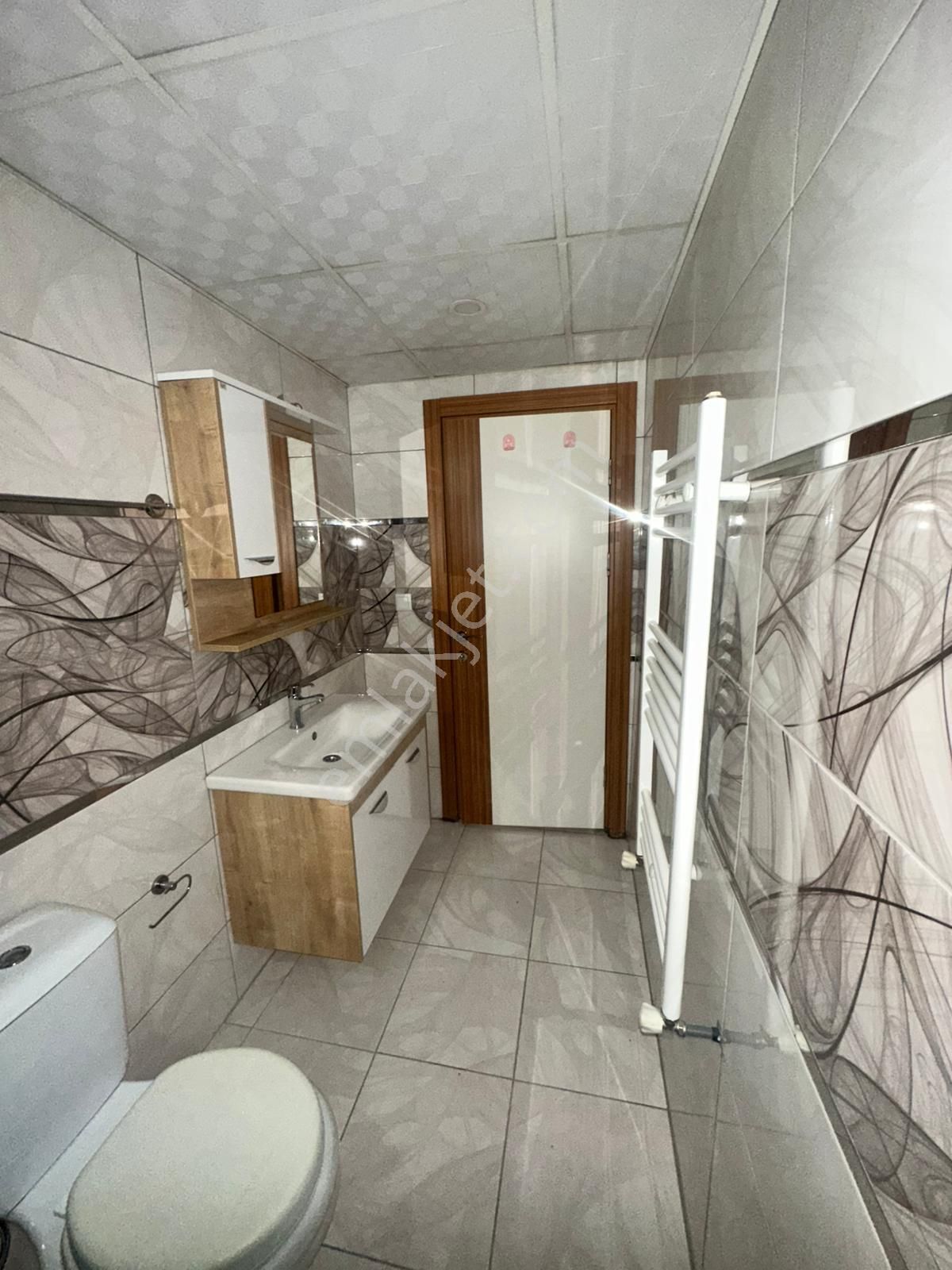 Kumlubel Mahallesi'nde Satılık 2+1 Ara Kat Daire - Görsel 17