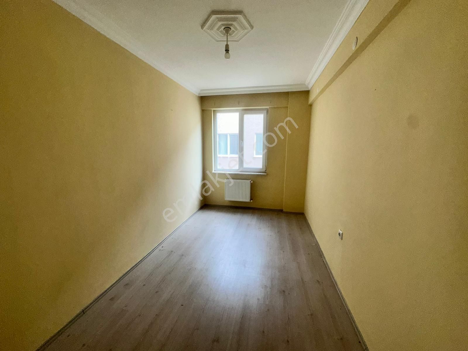 Kumlubel Mahallesi'nde Satılık 2+1 Ara Kat Daire - Görsel 4