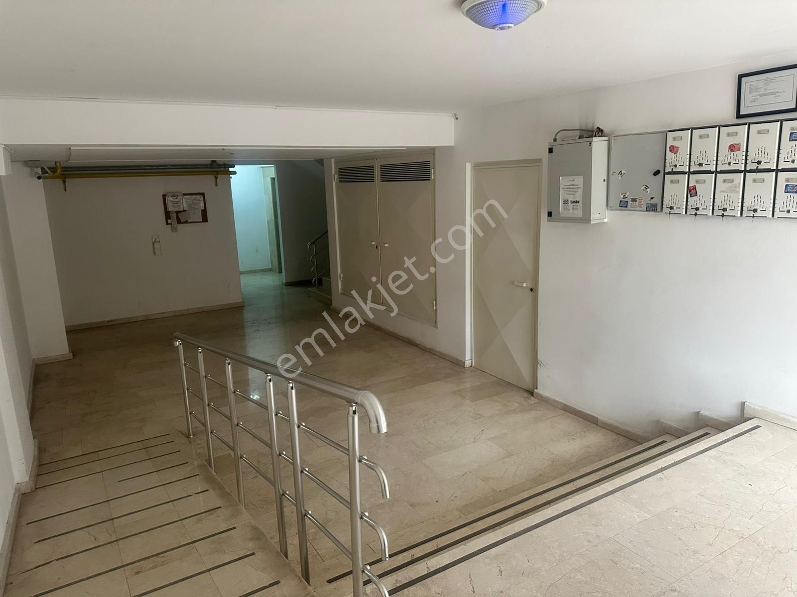 Kumlubel Mahallesi'nde Satılık 2+1 Ara Kat Daire - Görsel 14