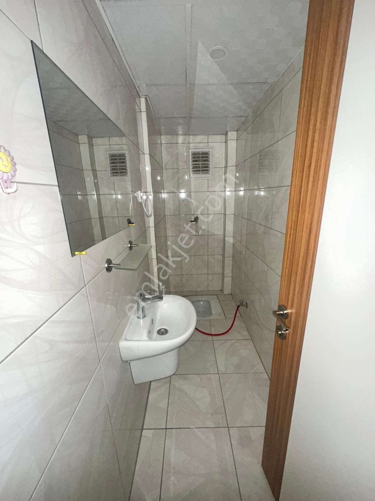 Kumlubel Mahallesi'nde Satılık 2+1 Ara Kat Daire - Görsel 28