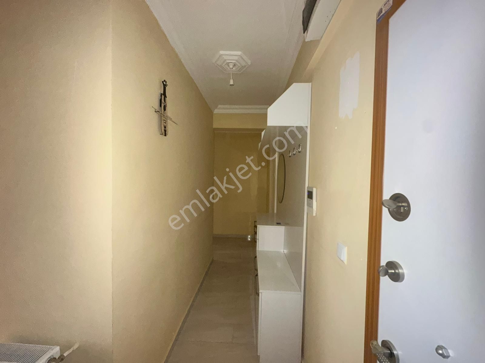 Kumlubel Mahallesi'nde Satılık 2+1 Ara Kat Daire - Görsel 15